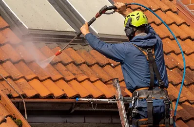 Démoussage et hydrofuge de toiture à Songy