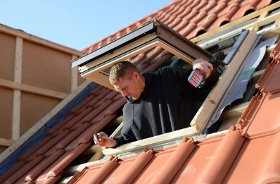 Pose de fenêtres de toit Velux à Songy